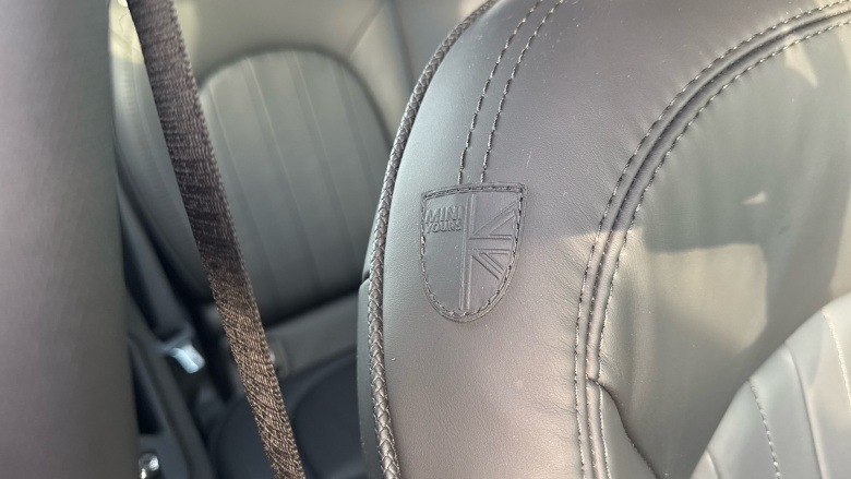 MINI Countryman 1.5 Cooper Exclusive 5dr Auto [Comfort Pack] Petrol Hatchback